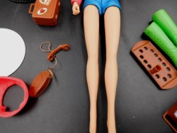 talking busy barbie legs